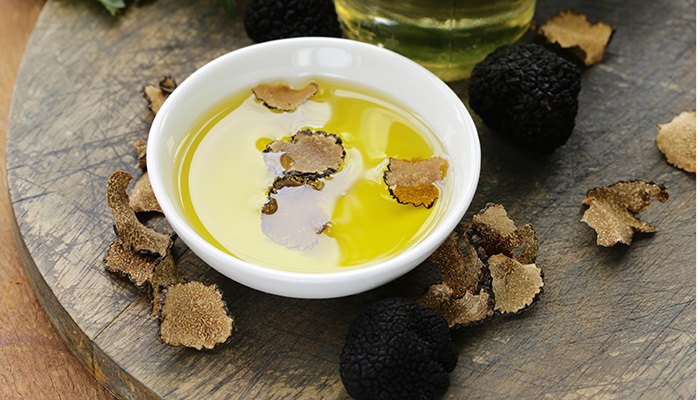 Photo Credit http://populayer.com/2015/01/09/beauty-from-dinning-room-to-the-vanity-table-truffle-oil-in-skincare/