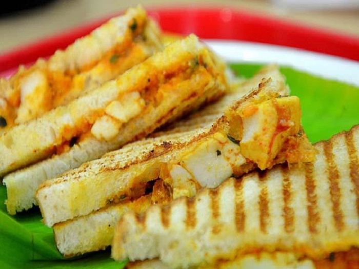 Photo Credit http://www.pardaphash.com/news/paneer-sandwich-spicy-delight/718710.html#.VcmOj3Gqqko 