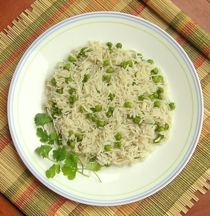 Photo Credit http://photos1.blogger.com/x/blogger2/380/4237/1600/813551/peaspulao.jpg 