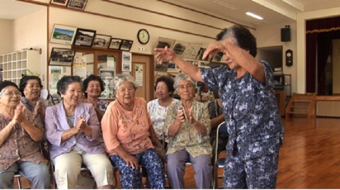 Photo Credit http://happydirectorsjournal.tumblr.com/post/722912950/oogimison-village-okinawa-japan-96-year-old